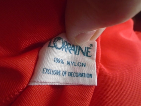 Vintage LORRAINE RED Size Large Nylon Robe - image 5