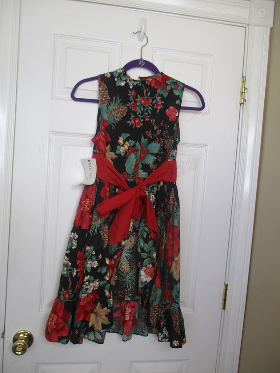 Mini World Christmas Floral apron dress size 12 v… - image 9