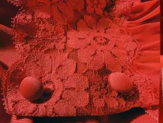 Vintage LORRAINE RED Size Large Nylon Robe - image 3