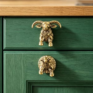 Tirador de armario con cabeza y cola de carnero de cobre macizo / Tirador de puerta/cajón con pomo creativo inspirado en ovejas / Herrajes con forma de animal hechos a mano