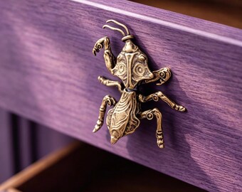 Solid Brass Praying Mantis King Handle | Creative Insect Cabinet Pull | Unique Handcrafted Bronze Door Knob | Artistic Furniture Hardware