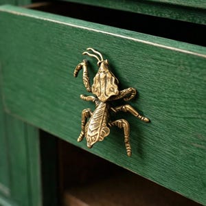 Solid Brass Praying Mantis King Handle | Creative Insect Cabinet Pull | Unique Handcrafted Bronze Door Knob | Artistic Furniture Hardware