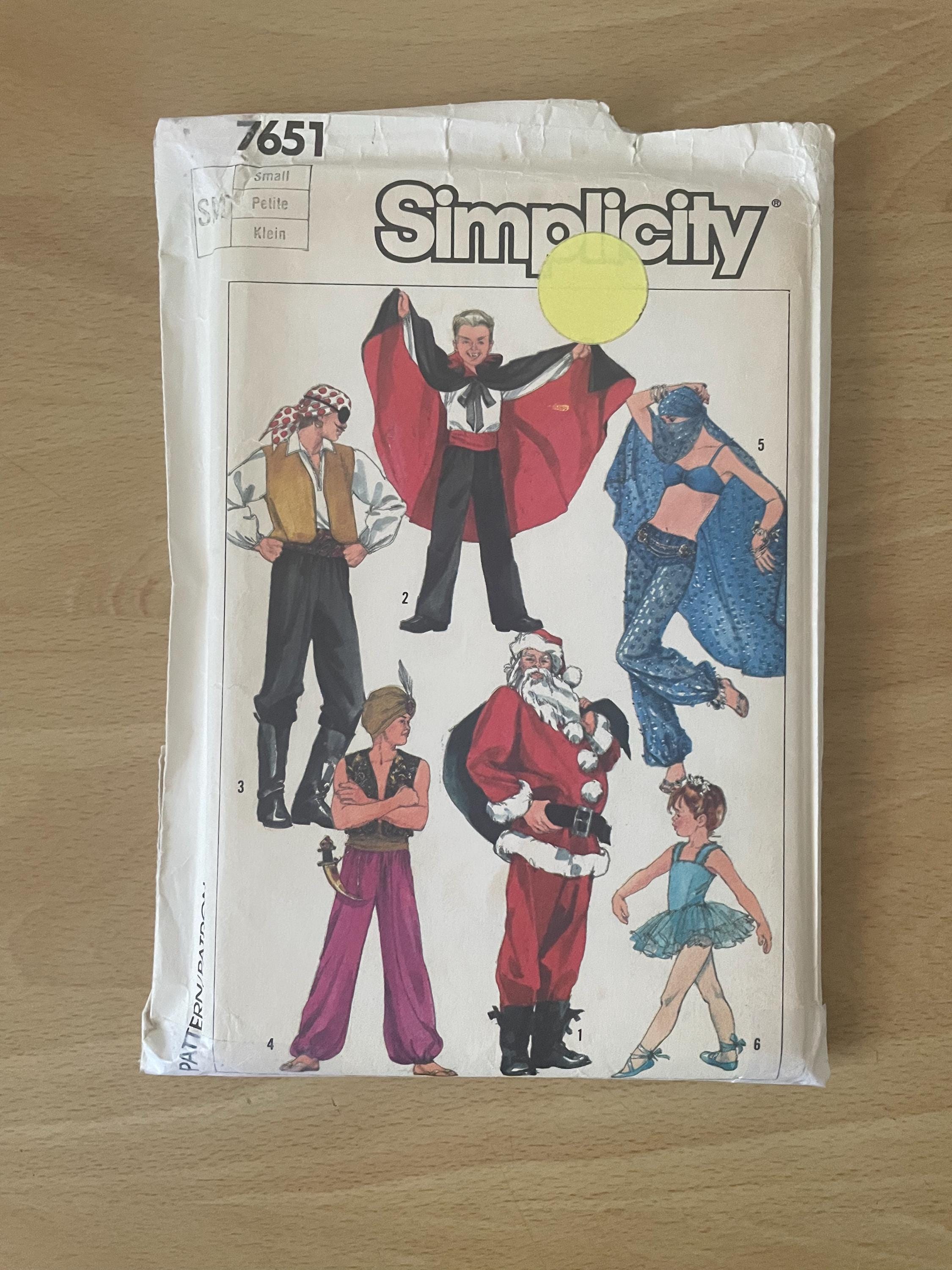 Simplicity 7651 Vintage 80s Costumes Including Santa Claus, Dracula ...