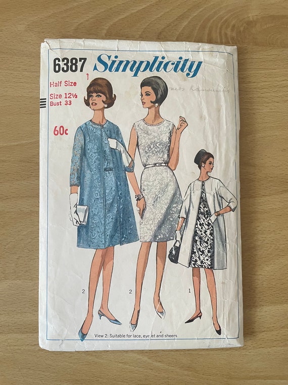 Simplicity 6387 Vintage 60s A-line Skirt Plus Sleeveless Blouse