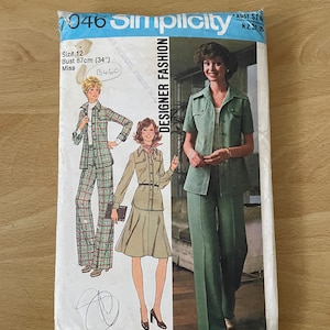 Simplicity 7046 vintage 70s shirt jacket with collar, sleeves and belt plus flared skirt and pants sewing pattern