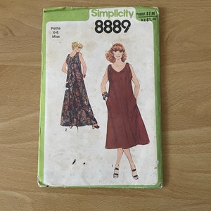 Simplicity 8889 vintage 70s sleeveless dress with gathered buttoned shoulders and pockets sewing pattern