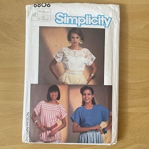 Simplicity 6806 vintage 80s pullover top with cap sleeves sewing pattern