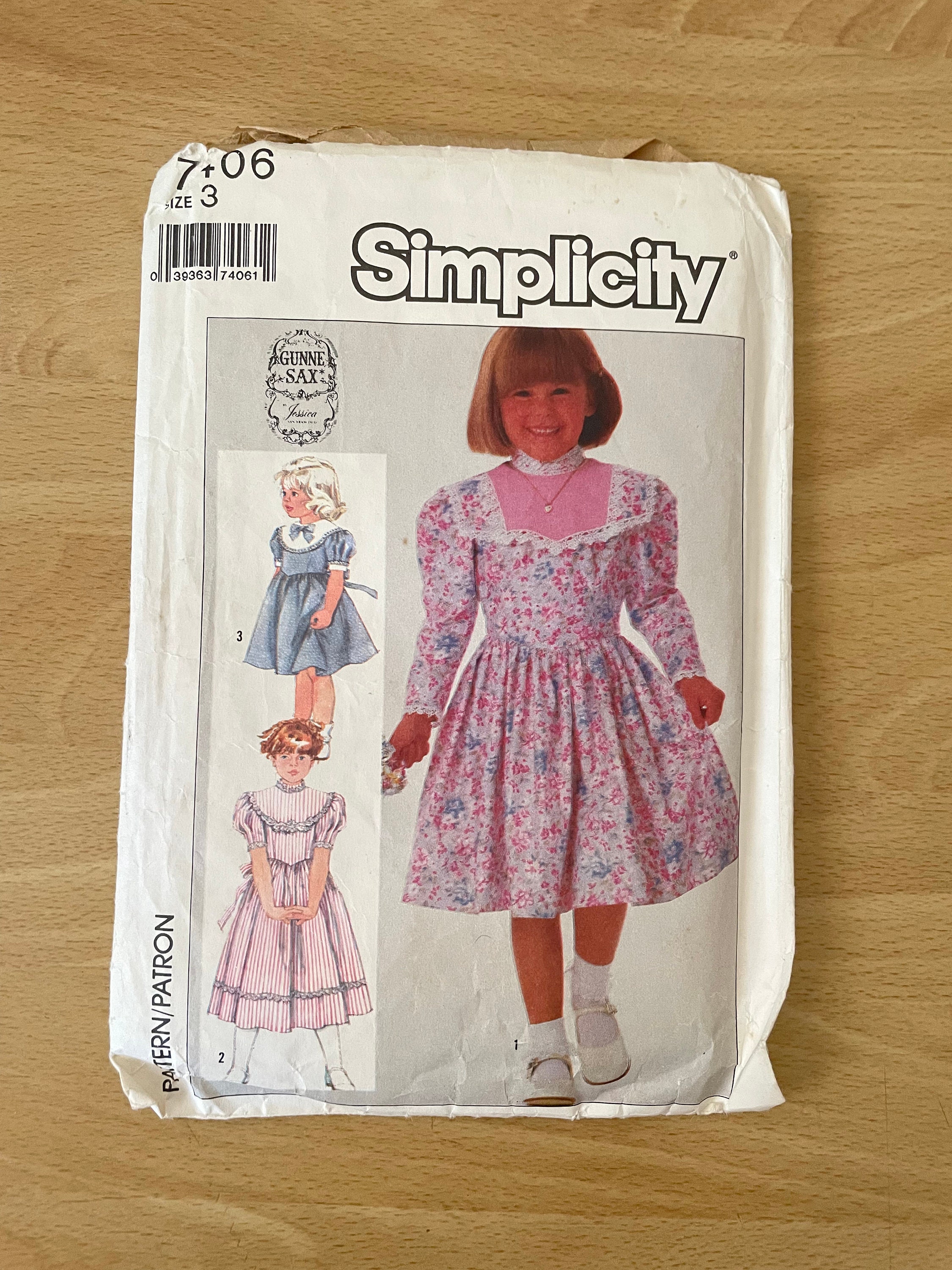Simplicity 7406 Vintage 80s Gunne Sax Girls Dress With Collar