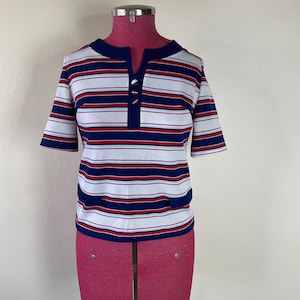 Cute 60s red, white and navy stripe top/ blouse with sleeves and mock pockets