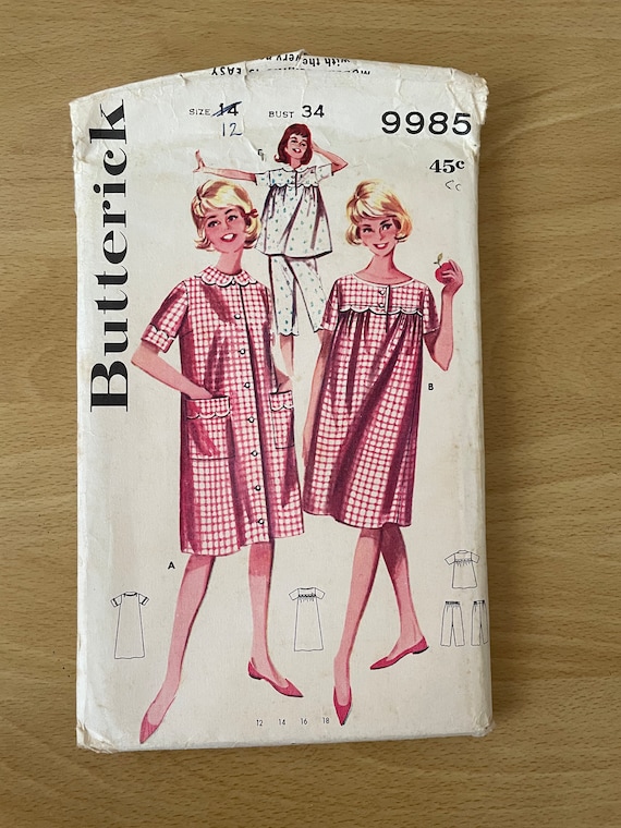 Butterick 9985 vintage 60s sleepwear pyjamas nighty robe with collar and pockets sewing pattern