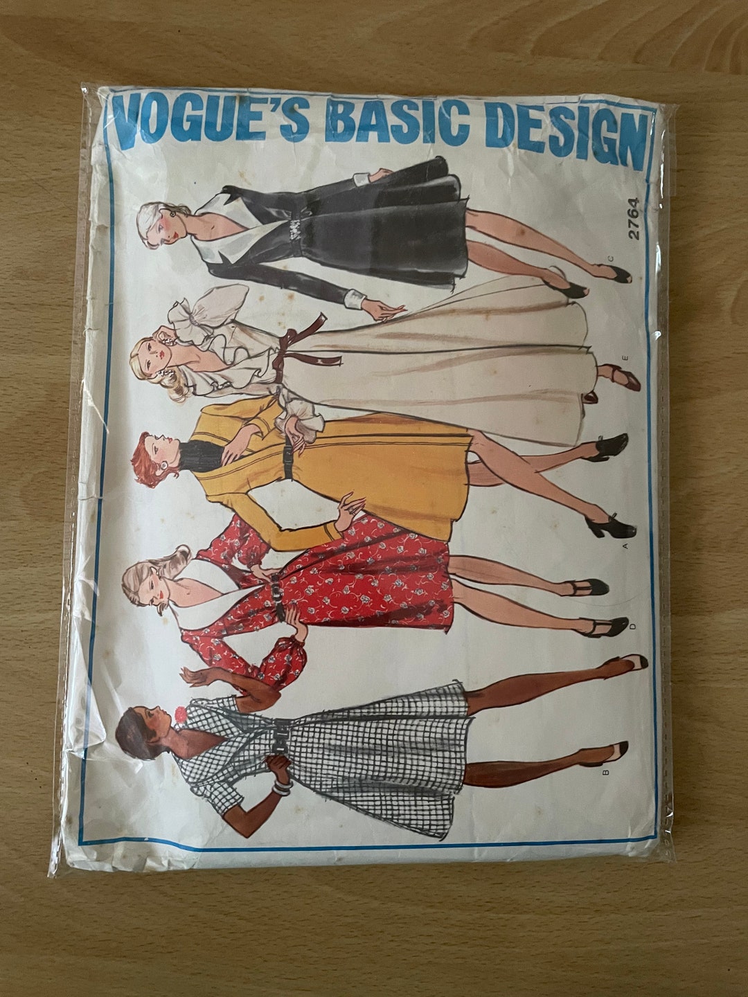 Vogue 2764 Vintage 70s Wrap Dress With Flared Skirt, Sleeves, Collar or ...