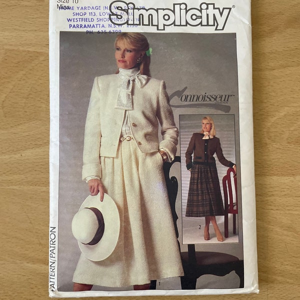 Simplicity 6980 jupe plissée vintage des années 80 et patron de couture veste boutonnée