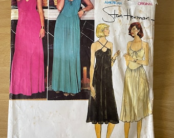 Vogue 1530 Vintage 70s Stan Herman dresses with drawstring neckline and shoulder straps sewing pattern
