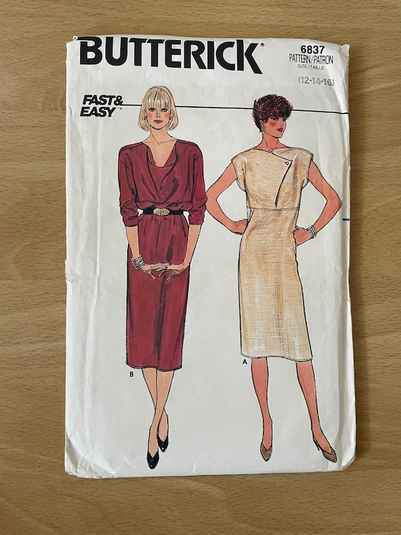 Butterick 6837 vintage rechte jurk met gedrapeerd halslijn