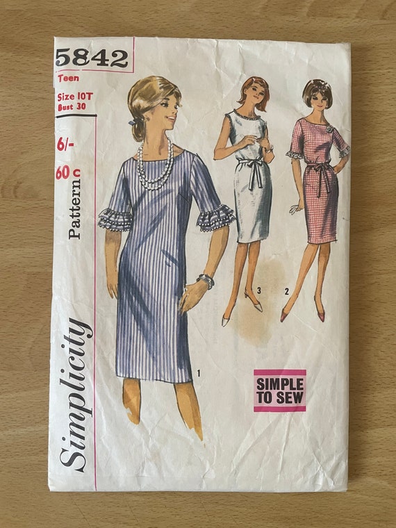 Simplicity 5842 vintage rechte jurk uit de jaren 60 met ronde