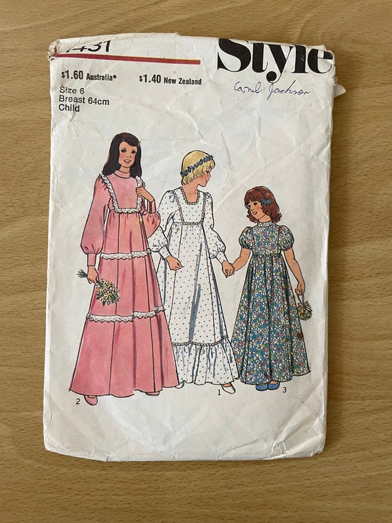 princess polly baby blue dress A popular look for a wedding in the 70's. : r/GenerationJones main image 0