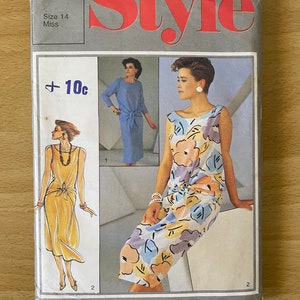 Style 4437 vintage 80s dress with low back and tie front sewing pattern