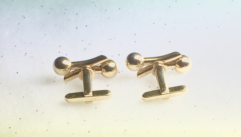 Cuff Links Hickok USA Modernistic Abstract Twins Gemini Ying Yang Goldtone Gold Tone Cuff Links Vintage