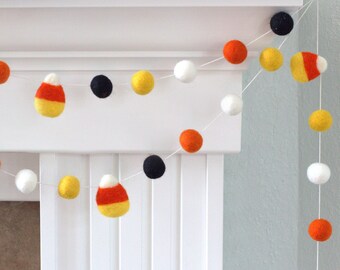 Candy Corn Garland- Orange Black Gold White- Fall Mantle Banner, Thanksgiving Autumn Shelf, Halloween Party Home Decor- 1" Wool Felt Balls