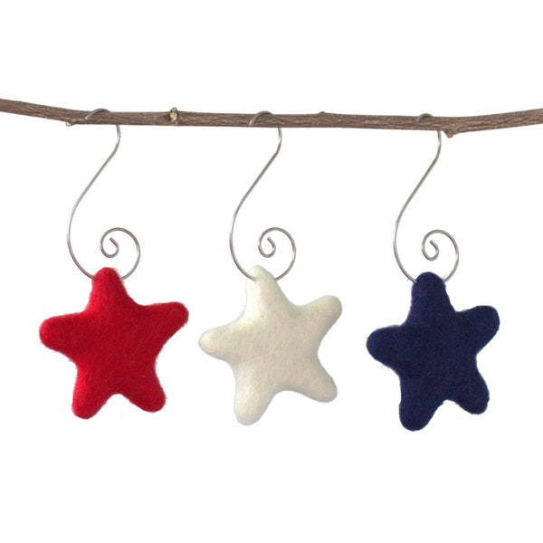 Adornos de estrella para el 4 de julio - Juego de 3 estrellas de fieltro de lana en rojo, blanquecino y azul marino - Día de los Caídos en EE. UU. - Árbol de verano - Estrellas de aproximadamente 1,75" de alto