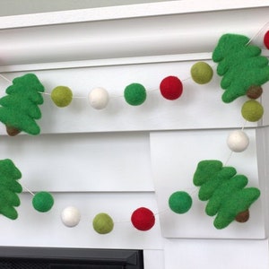 Christmas Tree Felt Garland- Red, Greens with KELLY Green Trees- Mantel Banner, Holiday Shelf, Winter Home Decor- 1" Balls, 3.5" Trees