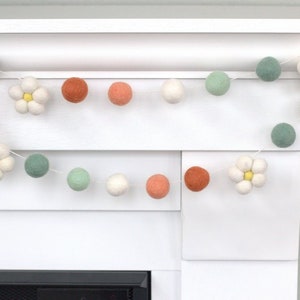 Felt Daisy Flower Garland- 1" Balls, 1 7/8" Daisies- Earth Tones- Spring Mantle Banner, Summer Shelf, Easter Home Decor- 100% Wool