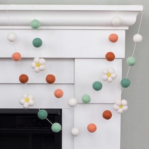 Felt Daisy Flower Garland- 1" Balls, 1 7/8" Daisies- Earth Tones- Spring Mantel Banner, Summer Shelf, Easter Home Decor- 100% Wool