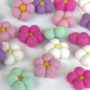 Felt Daisy Flowers- Pink Lavender Seafoam White- Set of 5 or 10- Spring Bowl Filler, Easter Tiered Tray Decor, Shelf Sitter- Approx 1 7/8"