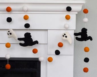 Halloween Garland- Ghost & Cat- Orange Black- Fall Mantel Banner, Autumn Shelf- Approx 3.5"x4" Cats, 3"x2" Ghosts, 1" Felt Balls- Handmade