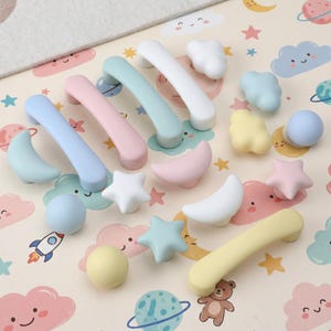 Cute Cloud Star Moon Kids Cabinet Knobs Drawer Pulls Pastel Nursery Furniture Handles Colorful Baby Room Hardware Bedroom Dresser Decor Set