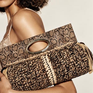 SAVANNA Woven Clutch Bag – Black & Beige Statement Handbag with Python Print Handle