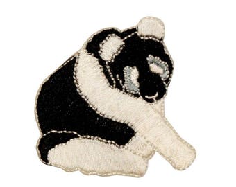 ID 0677 Artic Bear Patch Wild Animal Fluffy Zoo Embroidered Iron On Applique