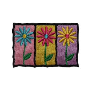 ID 6205 Daisy Trio Badge Patch Garden Flower Grow Embroidered Iron On Applique