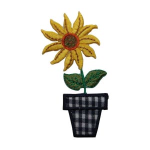ID 6017 Sunflower In Plaid Pot Patch Bloom Flower Embroidered Iron On Applique