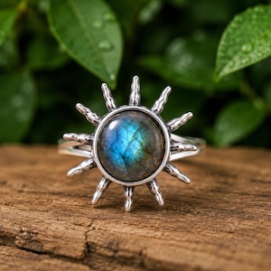 Labradorite Sunburst Ring, Natural Labradorite Gemstone Ring, 925 Sterling Silver Ring, Celestial Statement Ring, Boho Gift for Her