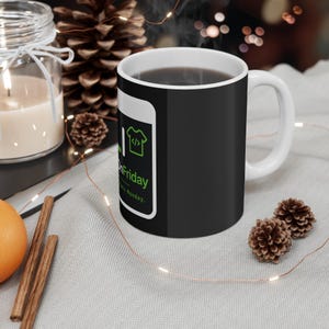 Tasse DeployOnFriday | Code du terminal de développeur, « Code aujourd'hui, panique lundi » image 4