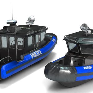 Könnte beinhalten: Zwei Polizeipatrouillenboote mit blauen Schlauchbootrümpfen und schwarzen Kabinen. Die Boote tragen den Schriftzug POLICE an den Seiten. Am Heck befinden sich zwei Außenbordmotoren mit der Nummer 255, und der Rumpf zeigt die Nummer 255003.