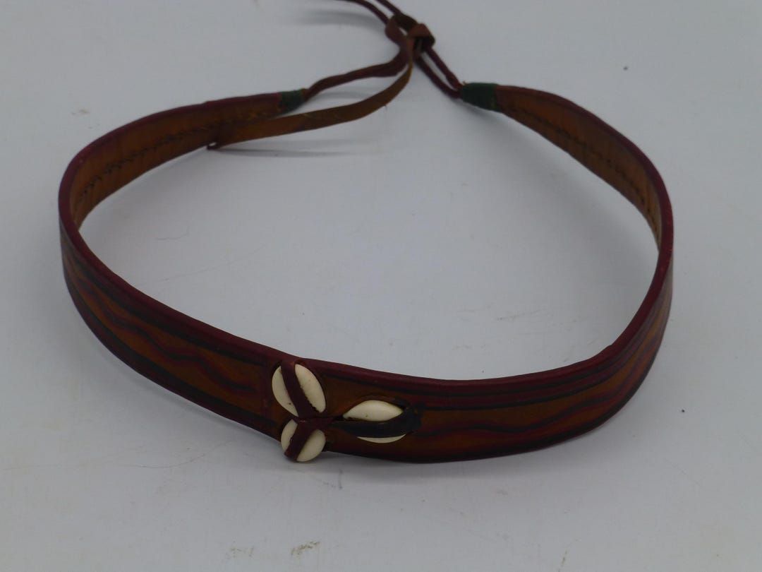 Cowie Shell belt 30 inchs African Cowrie Shell Belt - Leather Tie, Cultural Waistband  main image 4