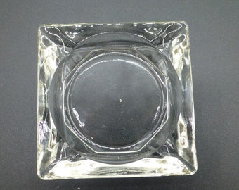 Vintage helderglazen asbak 3,5+" x 0,5" H, uitstekende staat