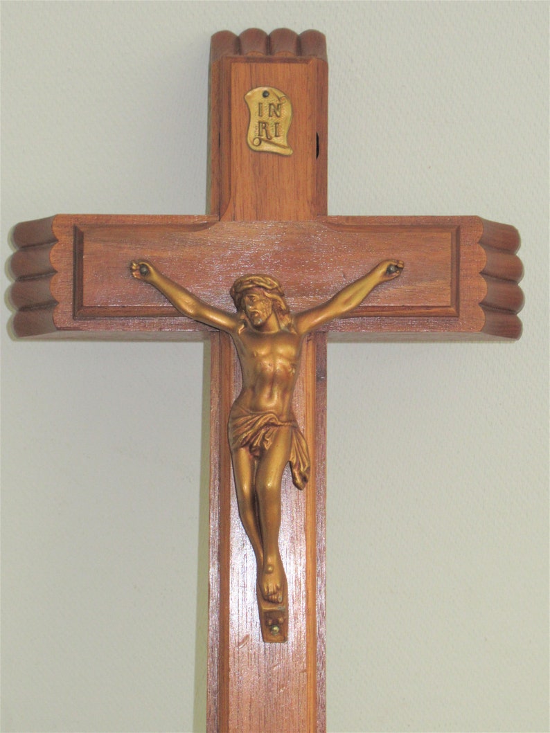 Vintage Oak Wood Crucifix Gold Tone Metal Christ Wall Door Hanger Sick