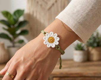 Crochet Daisy Flower Bracelet Pattern, Adjustable Friendship Tutorial (Digital Download)