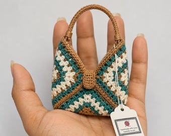 Crochet Mini Tote Bag Charm Pattern, Granny Square Keychain Tutorial (PDF Download)