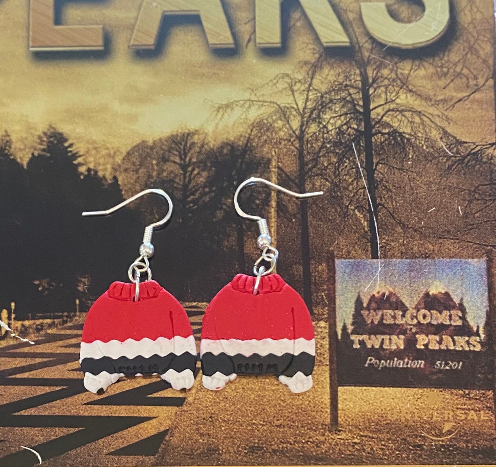 Twin peaks christmas jumper store