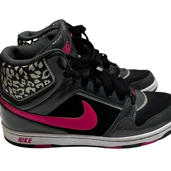 womens cheetah nike sneakers