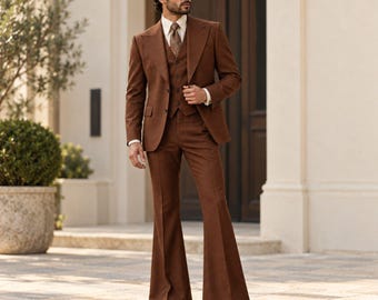 Men’s Rust Brown 3-Piece Retro Suit with Wide Lapels and Bell-Bottom Trousers