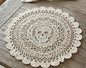 Crochet Skull Lace Mat, Skull Crochet Doily, Gothic Crochet Doily, Halloween Lace Doily, Skull Table Mat, Gothic Table Decor.
