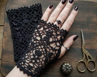Gothic Fingerless Gloves Pattern, Crochet Fingerless Gloves Pattern, Gothic Crochet Gloves, Lace Fingerless Gloves Pattern.