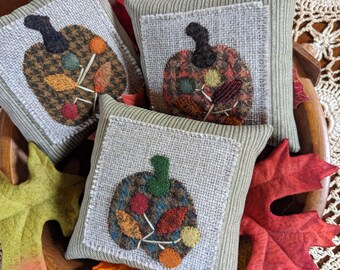 Simply Elegant Plaid Pumpkins Pillow Tuck Bowl Fillers