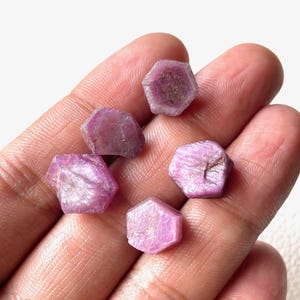 5 Stück ~ AAA+ Qualität Rosa Sternrubin Roh - 10/12 mm < Echter Rubin Rohheilkristall - Lose Rohrubinsteine