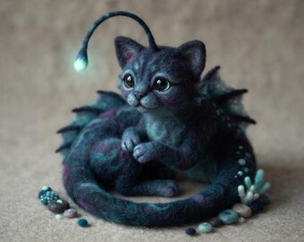 ニードルフェルトで作られた猫の彫刻、生物発光する深海のセイレーン猫、ダークファンタジーの海の生き物、不気味でかわいい猫、猫好き、ゴシックギフト